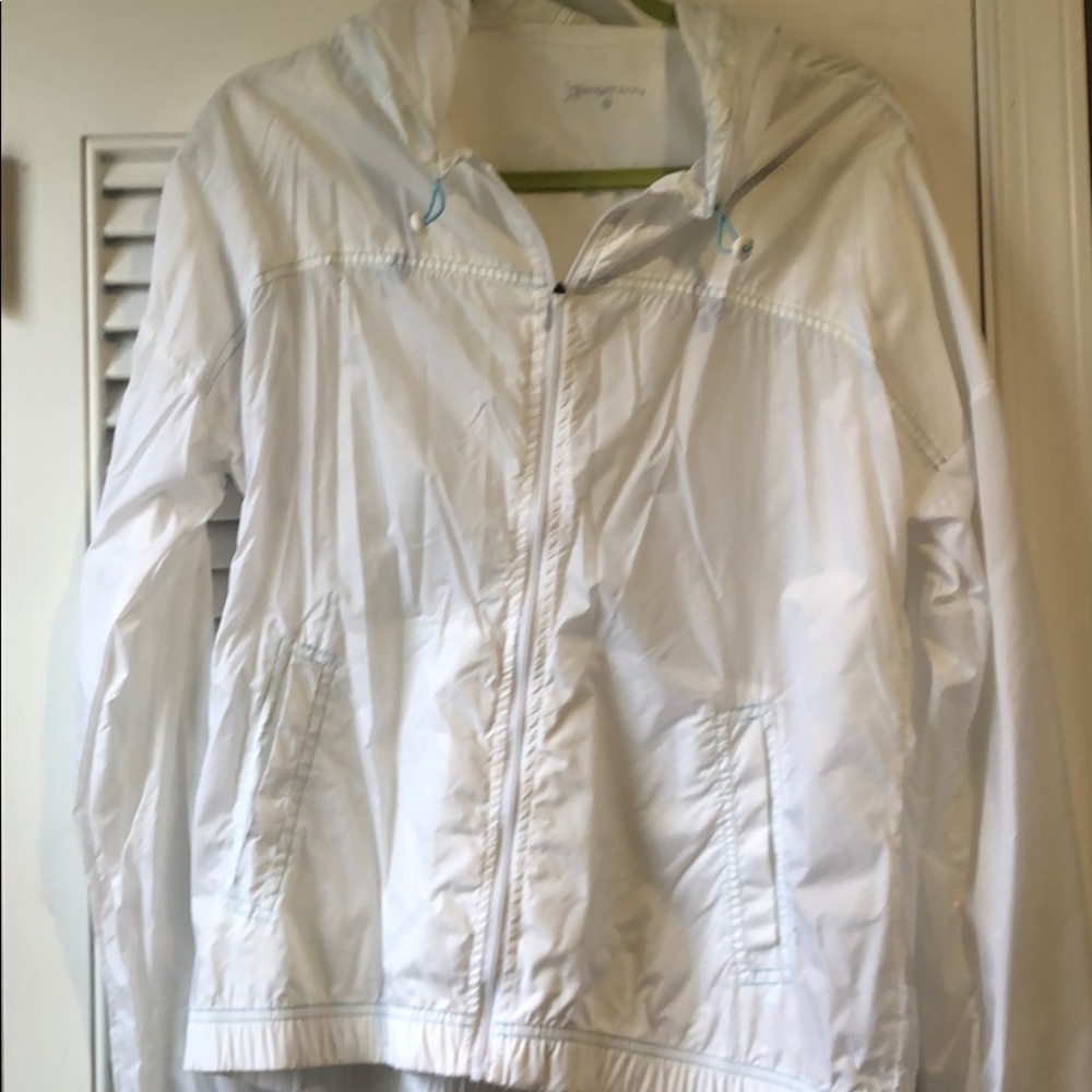 Otf women’s MED white jacket